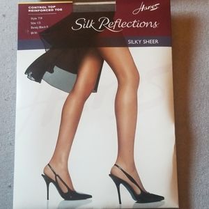 Hanes silk reflections control top reinforced toe